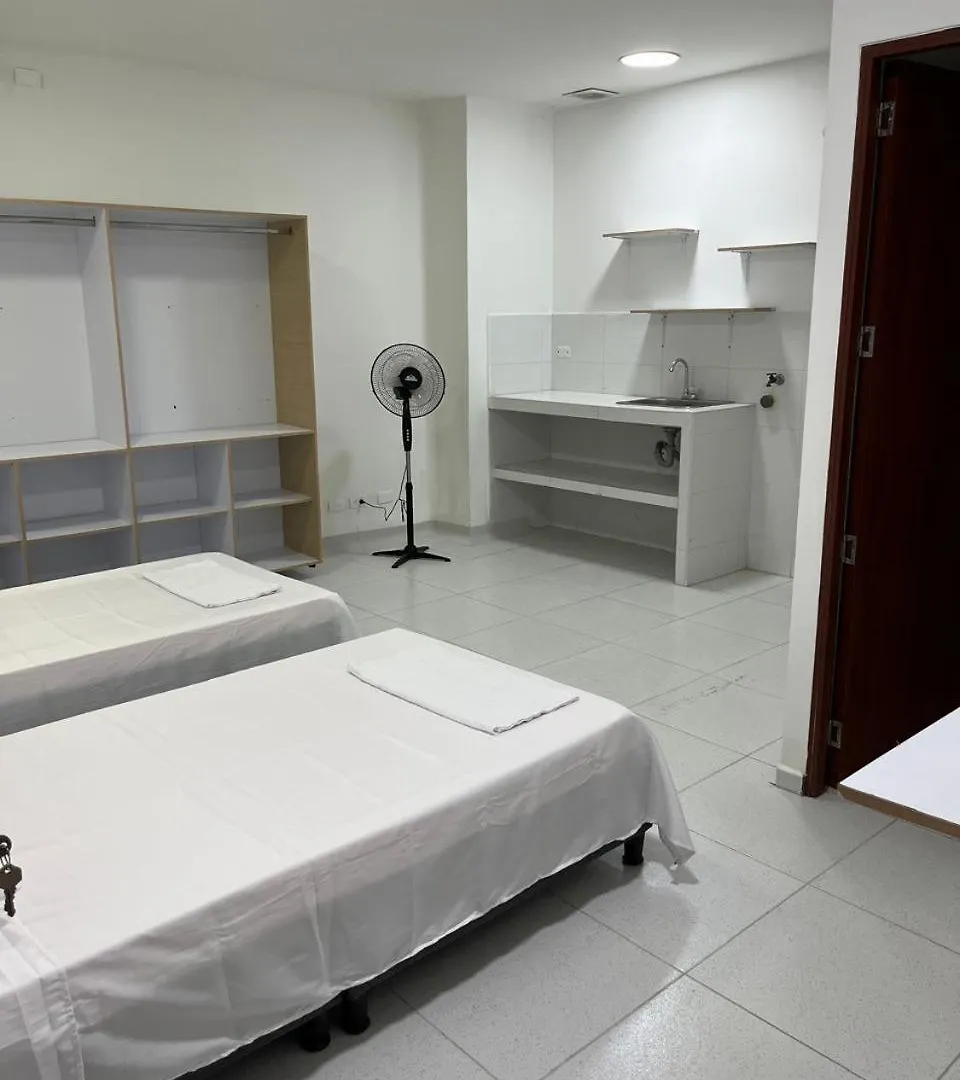 Гостевой дом Hospedaje - Casa Alameda Кали
